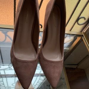 “Claudia” high heels